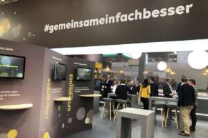 Messestand mit Messeteam, Vorstand