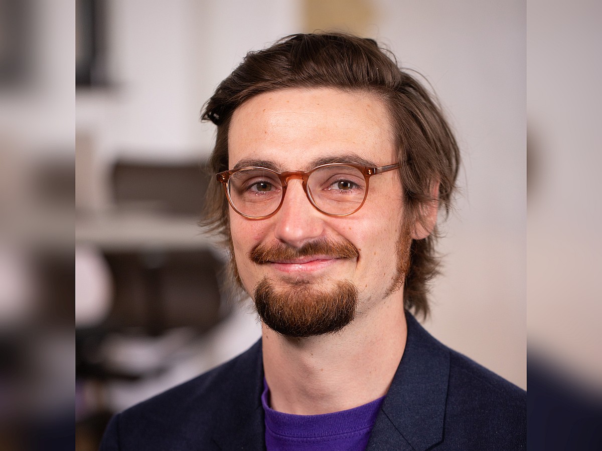 Portrait of Niklas Mohr, content creator and media producer at DAILY BREAD Commnications Agency Europe